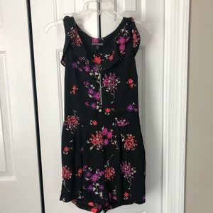 Brand New Express Floral Black Romper size 6